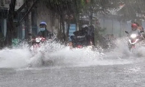 Tin mới nhất về đợt gió mùa đông bắc đang tràn xuống miền Bắc, gây mưa rất to