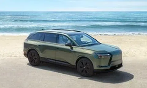 Vén màn SUV điện 6 chỗ mới của Lexus