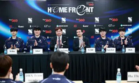 Hàng loạt ông lớn Esports Hàn Quốc đổ bộ Hà Nội, làm một việc khiến fan Liên Minh Huyền Thoại 'đứng ngồi không yên'