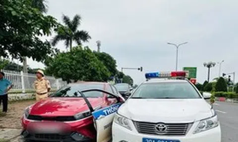 Tài xế vi phạm nồng độ cồn, chạy quá tốc độ đâm vào xe CSGT