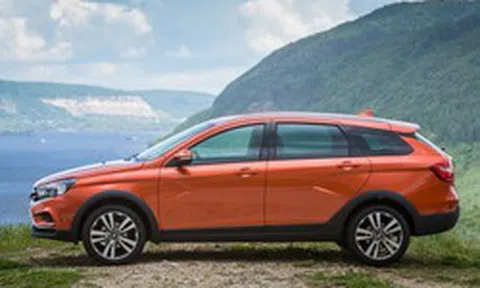 Lộ giá xe Lada nhập khẩu Nga: To ngang Corolla Cross mà chưa tới 600 triệu