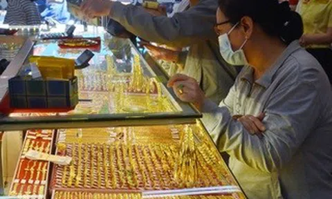 Giá vàng hôm nay 15-5: Đảo chiều lao xuống