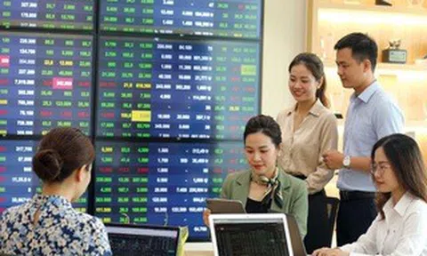 Chứng khoán 18-5: Dòng tiền lớn quay lại, ngân hàng và dầu khí dẫn sóng