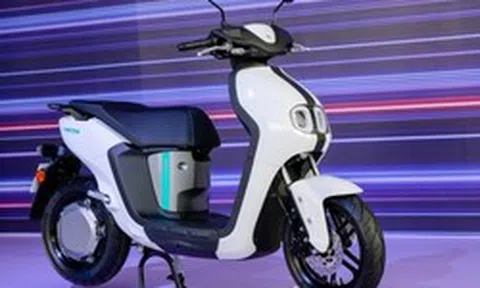 Xe máy điện giảm giá "sập sàn", có mẫu giảm đến 15 triệu đồng