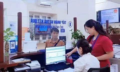Từ 1/9/2026: Người dân đến cơ quan nhà nước được dùng điện thoại chụp tài liệu khi yêu cầu cung cấp thông tin