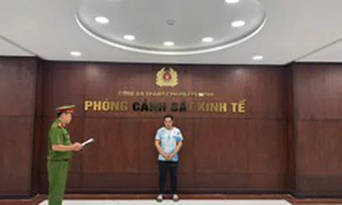 TP.HCM: Khởi tố ông chủ chuỗi K.W Sneaker, thu hơn 1.400 đôi giày giả nhãn hiệu Nike, Adidas, New Balance, Onitsuka Tiger gần 3,4 tỷ đồng