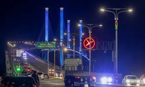Giá dầu tăng, quốc gia nhỏ bé có dân số bằng 1/10 Hà Nội này bỗng 'bối rối' vì ngồi trên 'núi tiền'