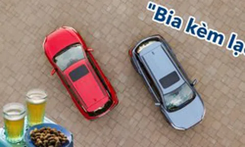 Từ khi VinFast làm xe điện, liệu các hãng xe có hết ‘ngáo’ giá, chấm dứt kỷ nguyên ‘bia kèm lạc’?