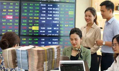 Chứng khoán tiếp sức tín dụng ngân hàng