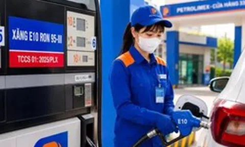 Mua xăng dầu gặp “bất thường”, người dân có thể báo qua ứng dụng “Quanh tôi”