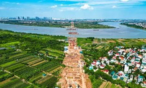 Toàn cảnh công trường cầu dây văng gần 12.000 tỷ đồng nối Hà Nội và Hưng Yên