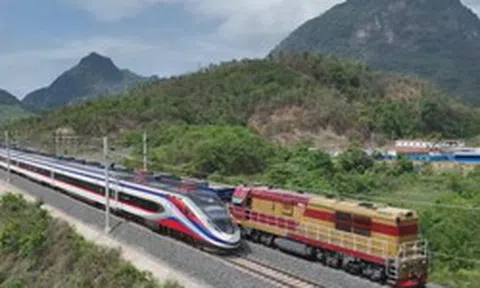 Đối thủ sầu riêng Việt Nam đón tin vui: 'con đường tơ lụa bằng thép' đưa 50.000 tấn quả tươi từ vườn trồng Thái Lan đến tay người dùng Trung Quốc mất đúng 3 ngày