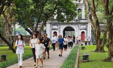 Tin cực vui: Ngay tháng sau, Hà Nội sẽ chi gần 2.000 tỷ đồng thực hiện một chính sách vượt trội, gần 9 triệu người dân Thủ đô trực tiếp hưởng lợi