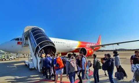 Tin vui cho ai đi Vietjet: Cực dễ để mua vé máy bay "0 đồng"