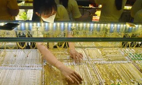 Sáng 6-6, giá vàng miếng SJC, vàng nhẫn rớt thẳng đứng