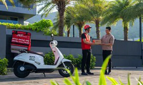 Về quê nghỉ hè, sinh viên 'săn' thêm ưu đãi gửi hàng