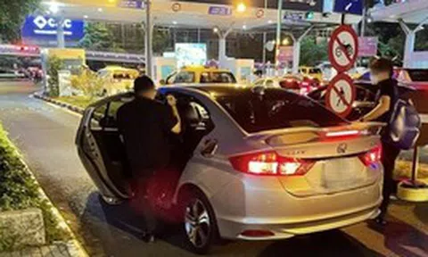 Khởi tố 12 người liên quan đến thủ đoạn mới, dùng thiết bị điện tử, công nghệ để  gian lận cước taxi