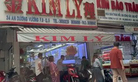 Thị trường kim cương xáo trộn