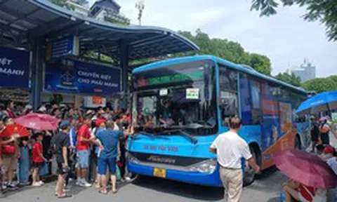 Tin vui bất ngờ cho tất cả người đi xe buýt ở Hà Nội từ 1/7