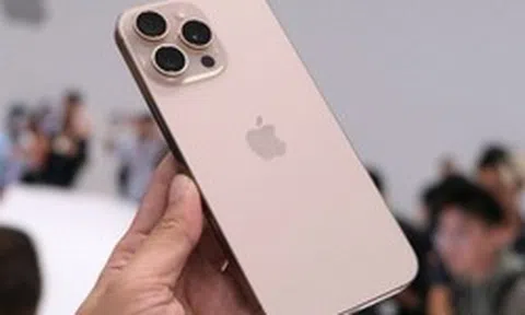 Chiếc iPhone đáng mua hơn cả iPhone 17 Pro Max, đang có giá giảm sâu kỷ lục