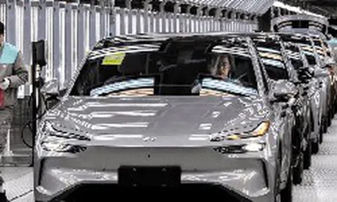 Cú sốc xe điện: Công ty làm robot hút bụi, điện thoại giá rẻ cũng mơ thành Tesla, 46 thương hiệu chỉ bán được chưa tới 1.000 xe/năm