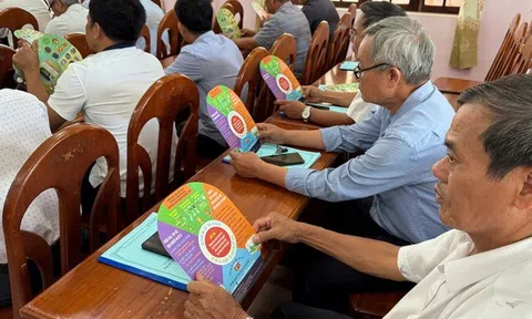 Đưa pháp luật về tận thôn, gỡ từng "nút thắt" trong cuộc sống