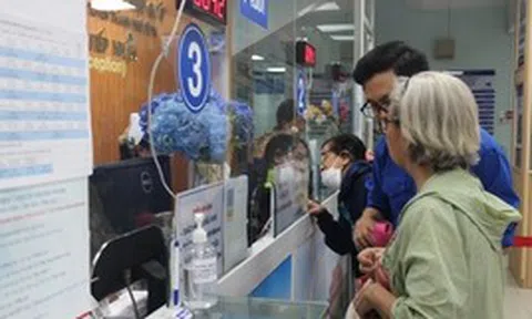 Tự mua thuốc ngoài, BHYT vẫn chi trả nếu đủ 7 điều kiện