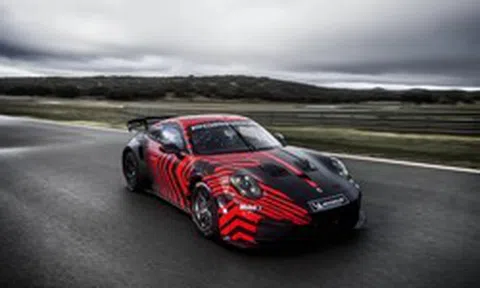 Porsche 911 GT4 R trình làng: Máy 4.0L mạnh hơn 510 mã lực, đồ chơi cho dân nghiện đua xe, giá quy đổi gần 10 tỷ đồng