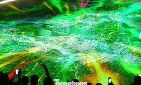 Người dân nói gì khi tham quan quy hoạch Thủ đô Hà Nội tầm nhìn 100 năm?