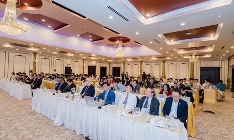 Hanwha Life tài trợ Hội thảo Kinh tế số và Đổi mới Công nghệ Tài chính DeFi 2025